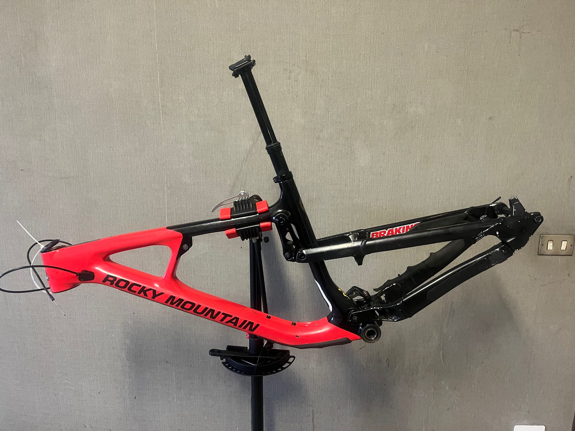 Rocky mountain hot sale slayer frame