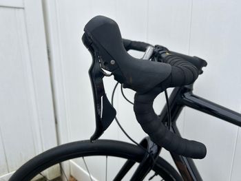 Used Giant Contend AR 1 2022 Road & Gravel — image 5 of 6