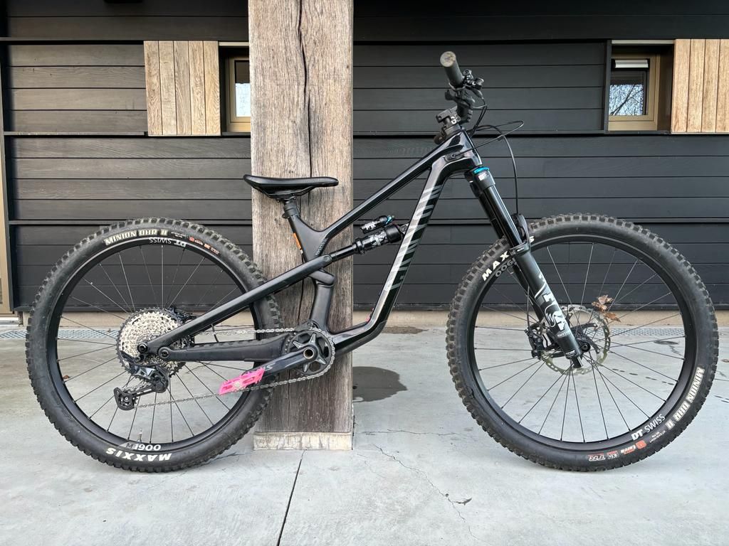 Canyon Spectral 27.5 CF 7 used in XS buycycle