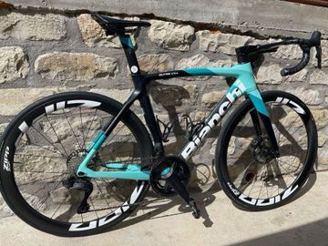 Bianchi Oltre Shimano Ultegra Di2 2023 Road & Gravel de segunda mano