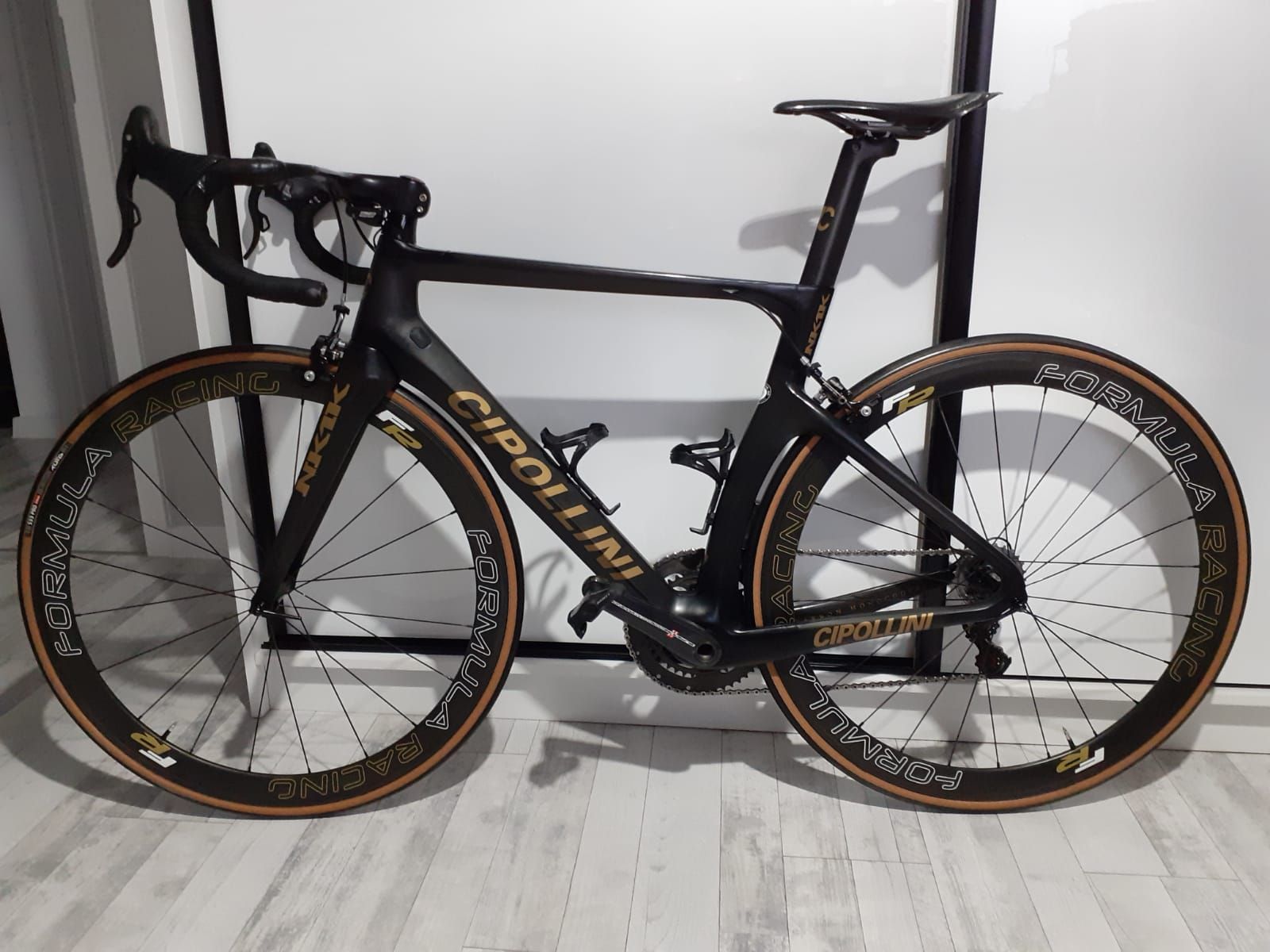 Cipollini NK1K weight 6.1 kg used in M buycycle