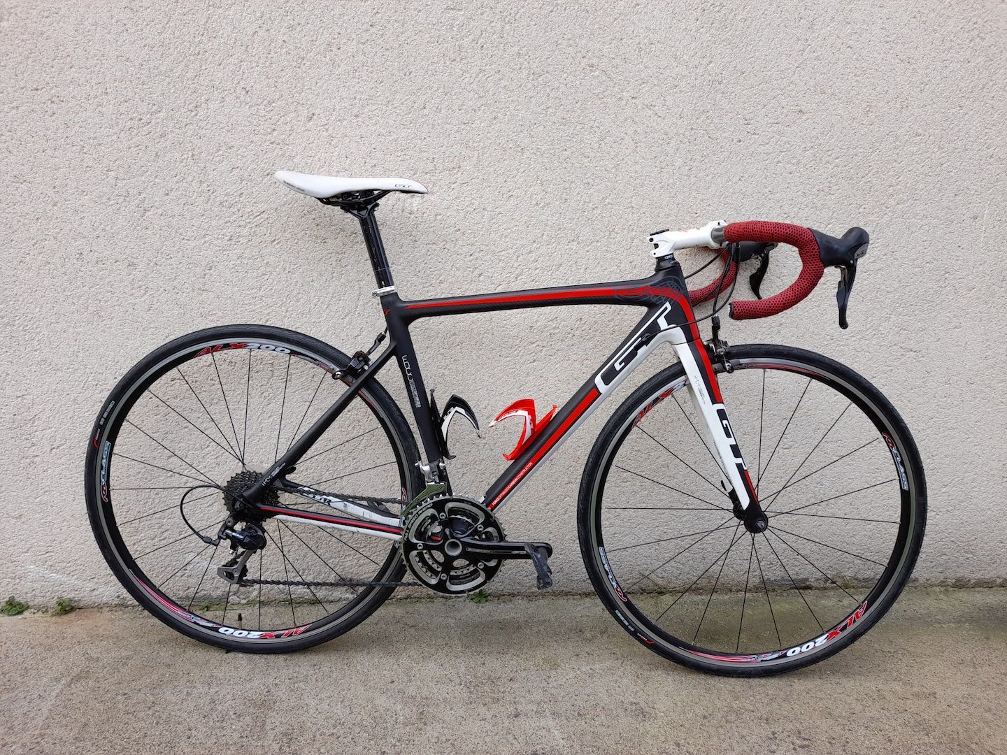 GT GTR Elite Carbon used in 54 cm | buycycle