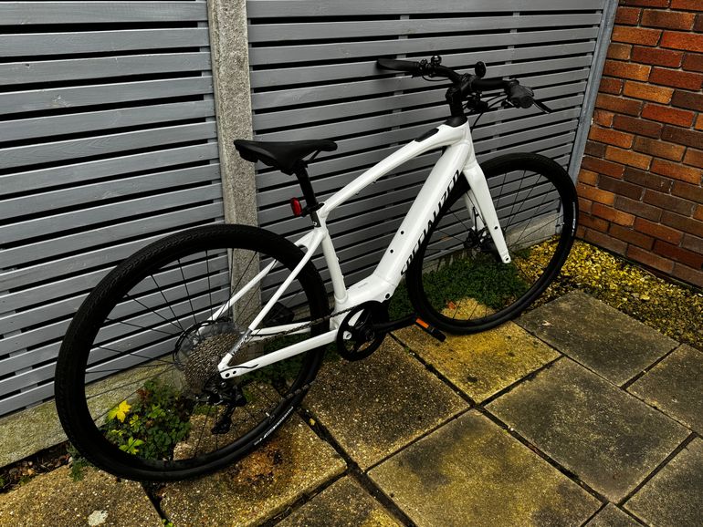 Used Specialized Turbo Vado SL 4.0 2021 Road & Gravel, Weiß — image 2 of 3