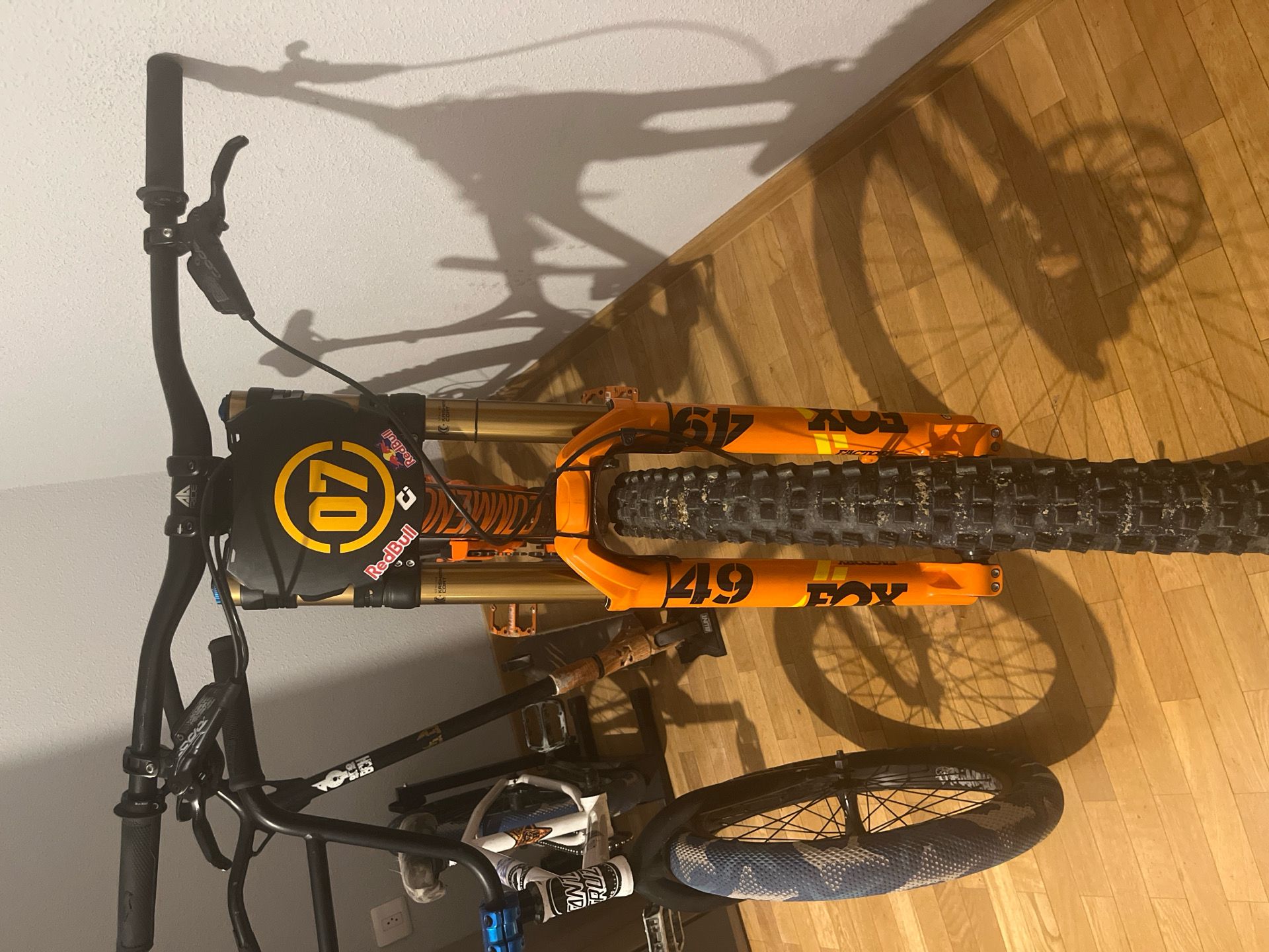 Commencal supreme dh 29 2024 signature