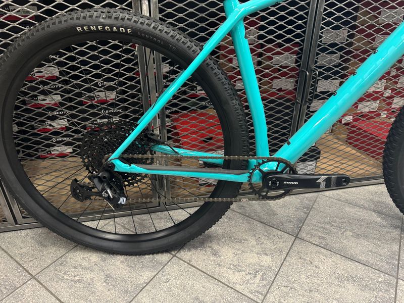 Used Specialized Epic HT 2023 Mountainbike, Blue — image 3 of 3