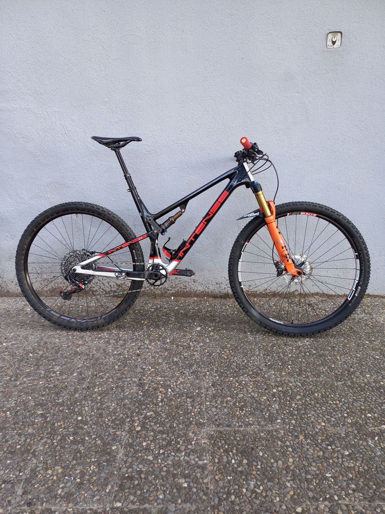 Used Intense SNIPER T Elite 2022 Mountainbike, Black — image 1 of 4