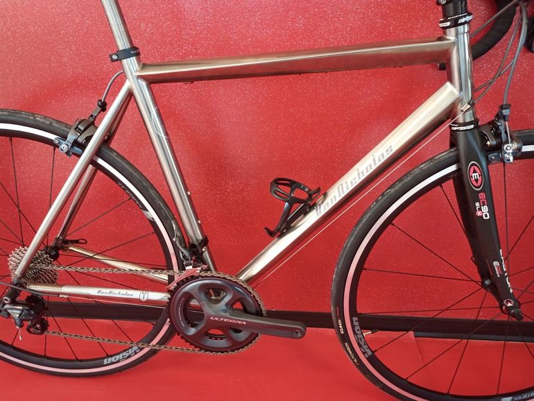Used Van Nicholas ASTREUS ULTEGRA Road & Gravel, Light Gray — image 2 of 9