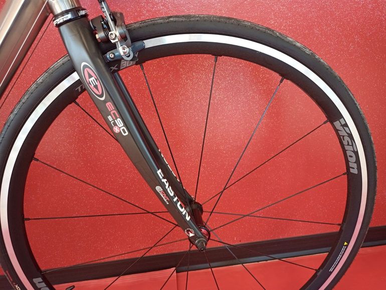 Used Van Nicholas ASTREUS ULTEGRA Road & Gravel, Light Gray — image 3 of 9