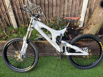 Buy used Santa Cruz mountain bikes