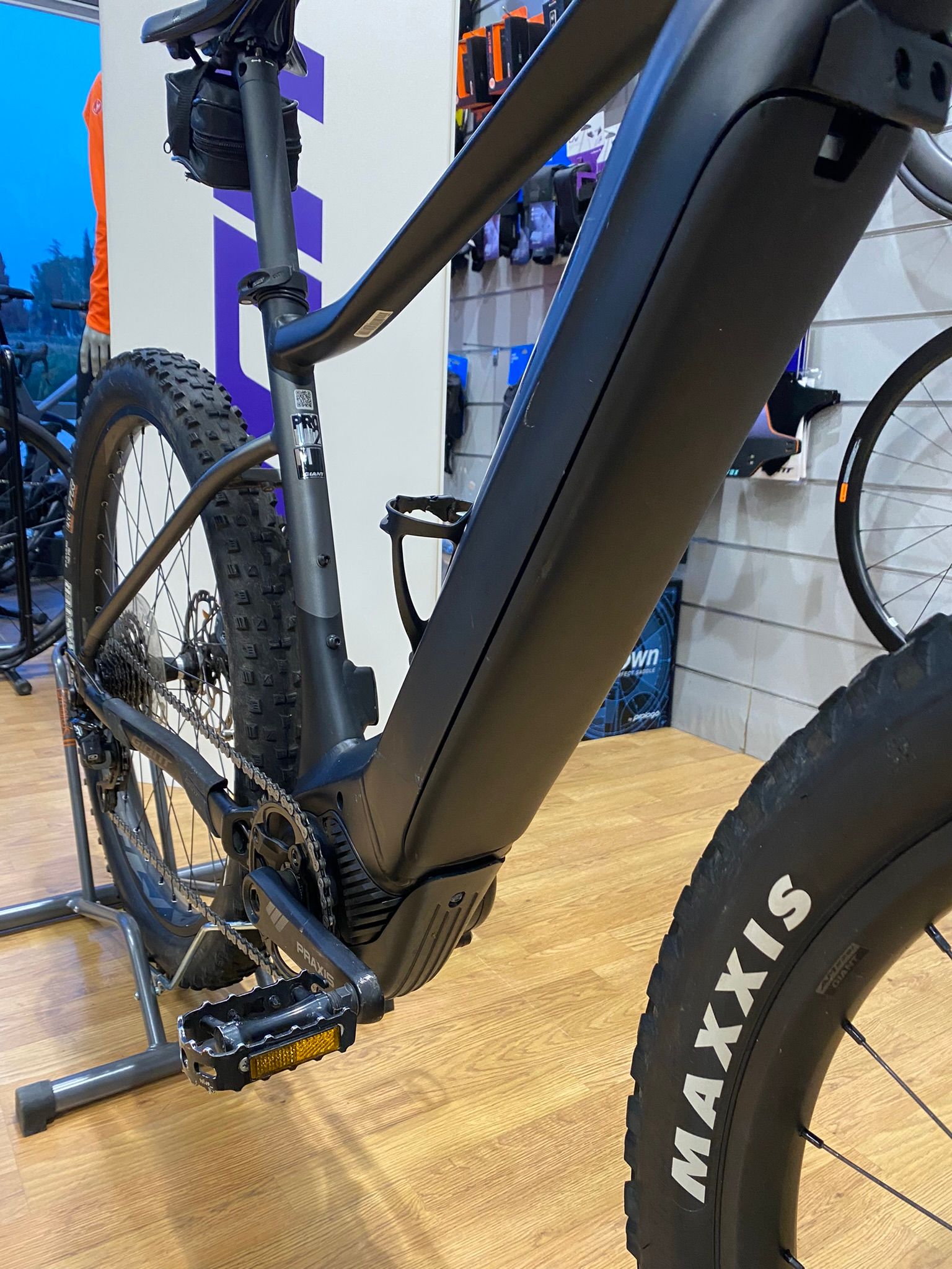 Giant fathom cheap e+ 2 2019