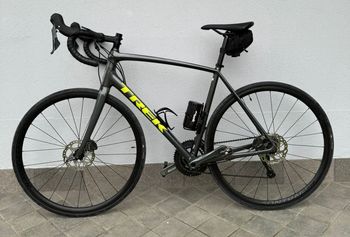 Used Trek Émonda ALR 4 2021 Road & Gravel, Hellgrau — image 2 of 8