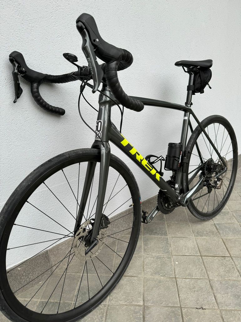 Used Trek Émonda ALR 4 2021 Road & Gravel, Hellgrau — image 7 of 8