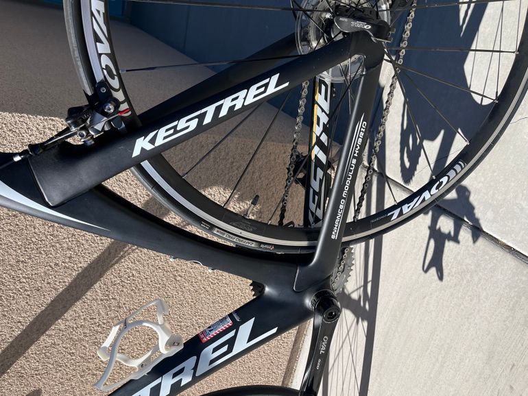 Kestrel full carbon online road bike