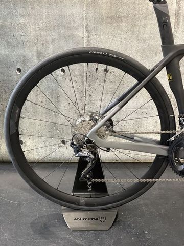 Used Bianchi Oltre XR3 2022 Road & Gravel, Light Gray — image 3 of 7