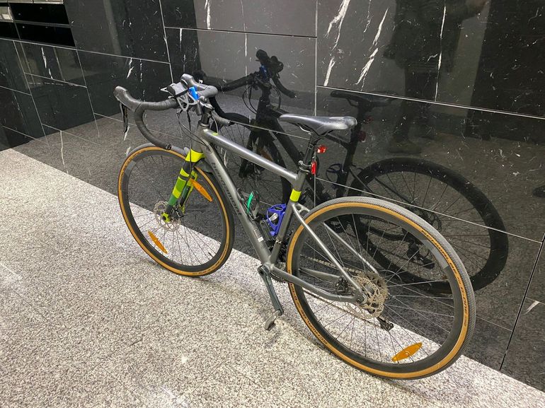 Used Bergamont Grandurance CX 6.0 2018 Road & Gravel, Grigio chiaro — image 1 of 5