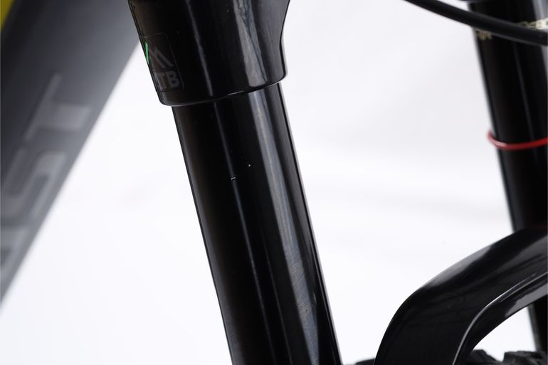 Used Ghost E-RIOT Trail CF Advanced 2021 Mountainbike, Nero — image 9 of 10