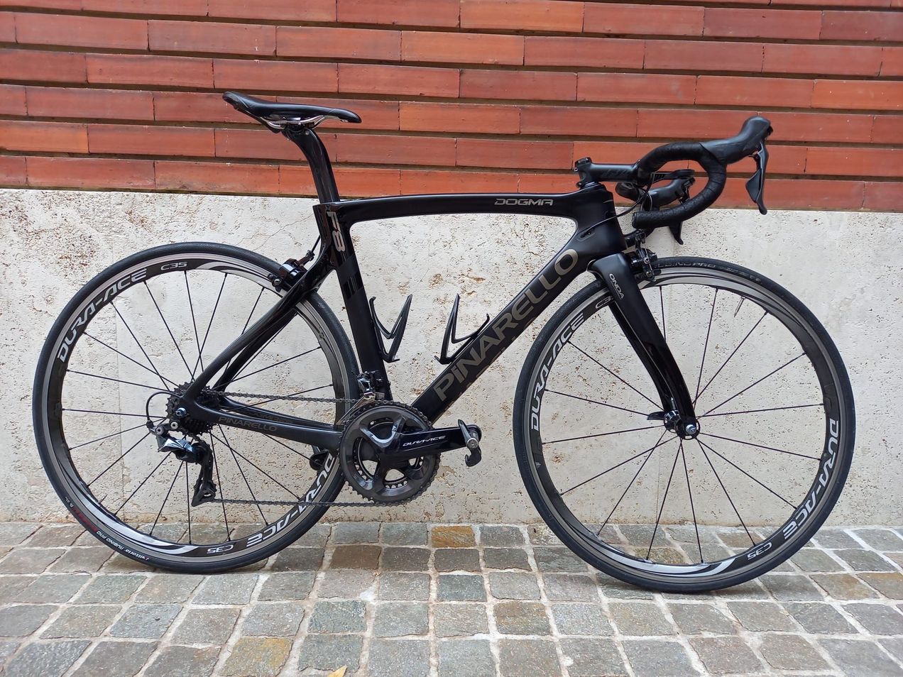 Pinarello DOGMA F8 used in 53 cm buycycle