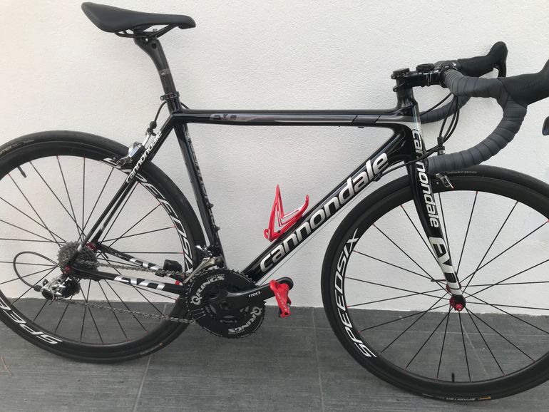 Used Cannondale SuperSix EVO Carbon 2014 Road & Gravel — image 1 of 3
