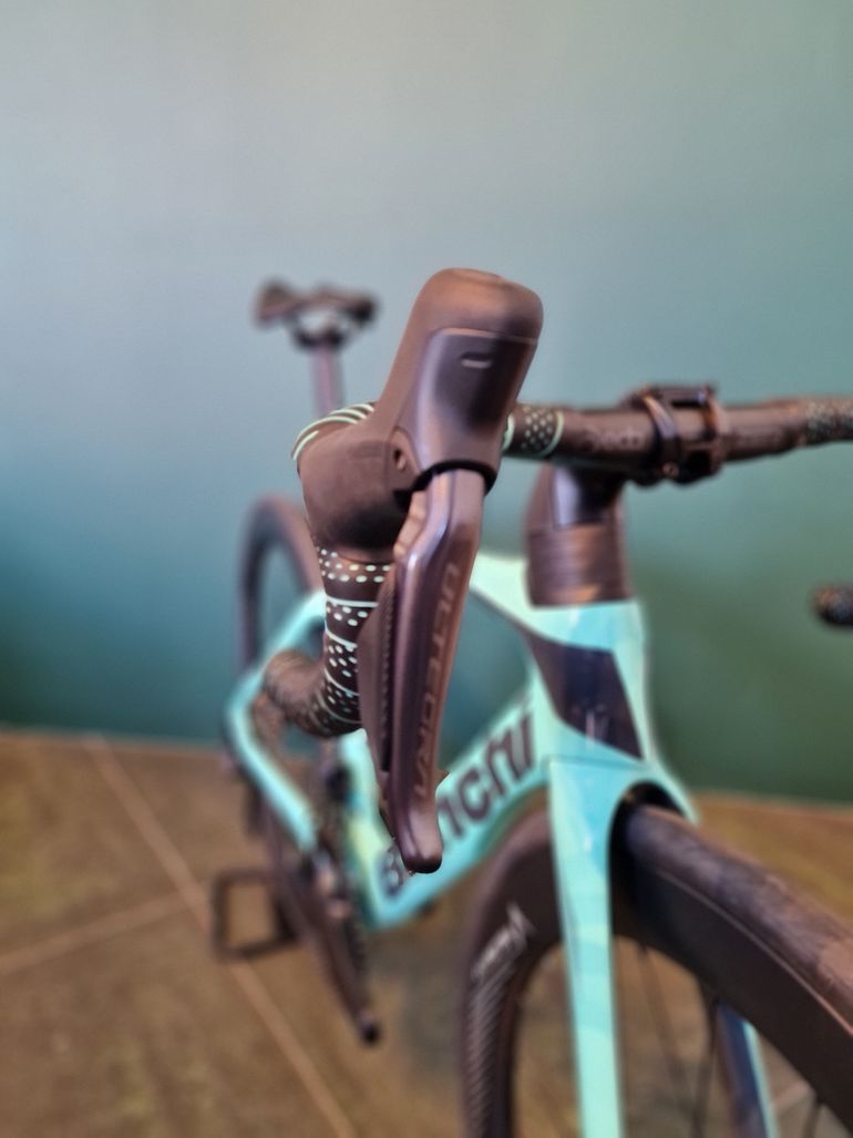 Bianchi Oltre Comp Ultegra Di2 2023 Road & Gravel de segunda mano, Verde — imagen 9 de 12