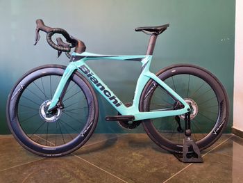 Bianchi Oltre Comp Ultegra Di2 2023 Road & Gravel de segunda mano, Verde — imagen 8 de 12