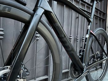 Used BMC Roadmachine 01 FOUR 2020 Road & Gravel, Black — image 13 of 15