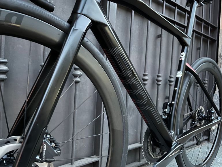Used BMC Roadmachine 01 FOUR 2020 Road & Gravel, Black — image 13 of 15