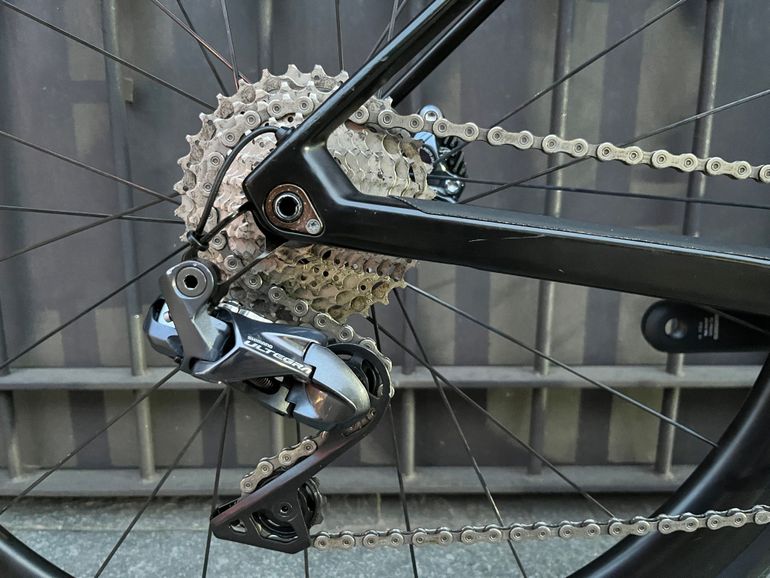 Used BMC Roadmachine 01 FOUR 2020 Road & Gravel, Black — image 5 of 15