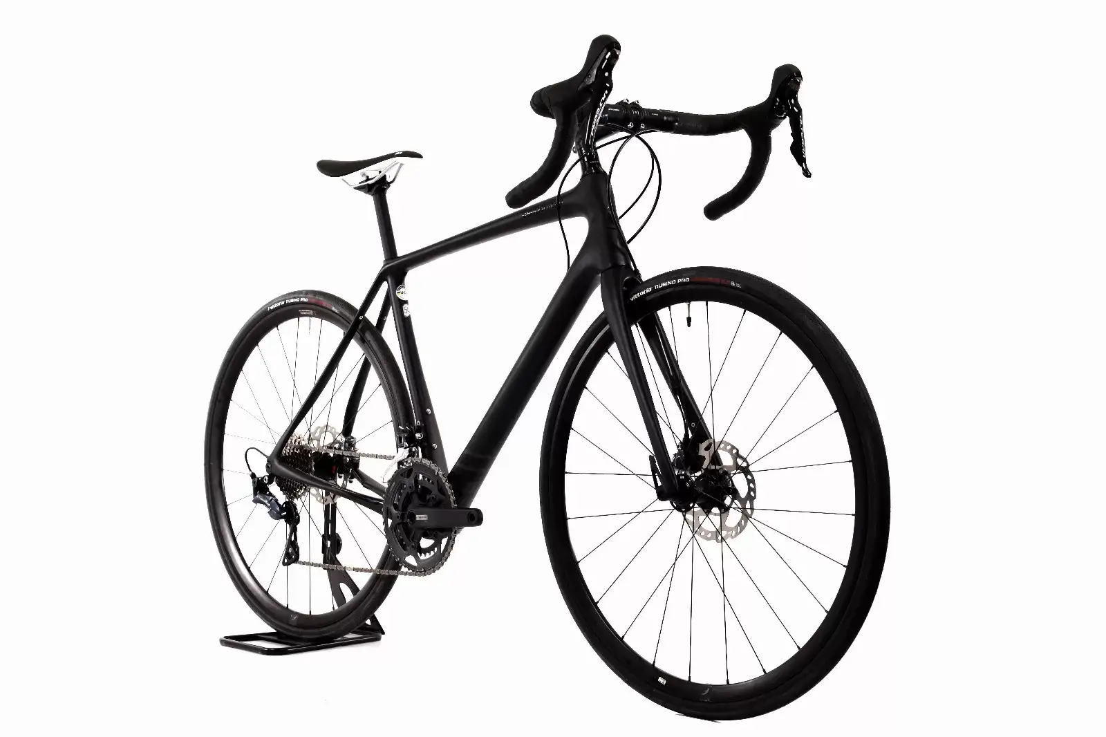 Cannondale synapse carbon discount disc 105 road bike