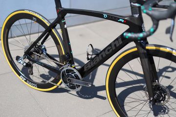 Käytetty Bianchi Oltre XR4 Disc 2021 Road & Gravel — kuva 4 / 10