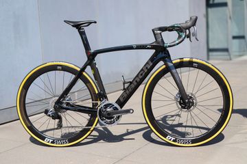 Käytetty Bianchi Oltre XR4 Disc 2021 Road & Gravel — kuva 1 / 10