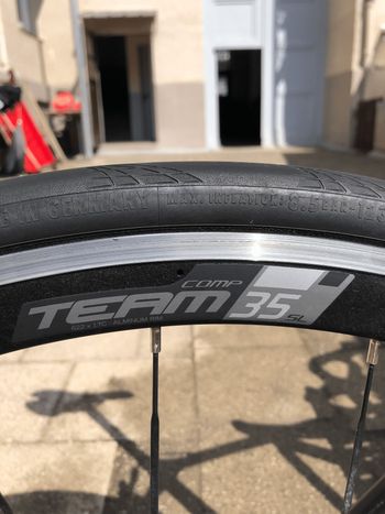 Used Giant TCR Advanced 1 LTD 2018 Road & Gravel, Black — image 8 of 10