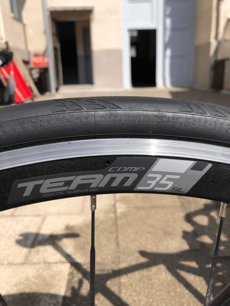 Used Giant TCR Advanced 1 LTD 2018 Road & Gravel, Black — image 8 of 10