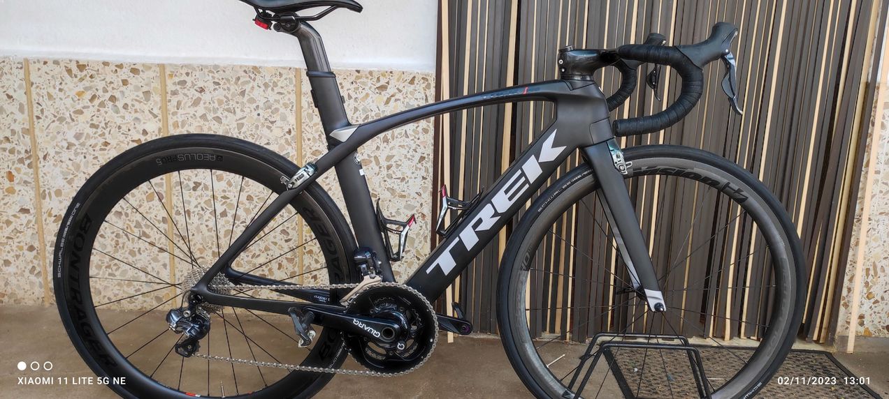 Trek madone best sale 9.0 c h2