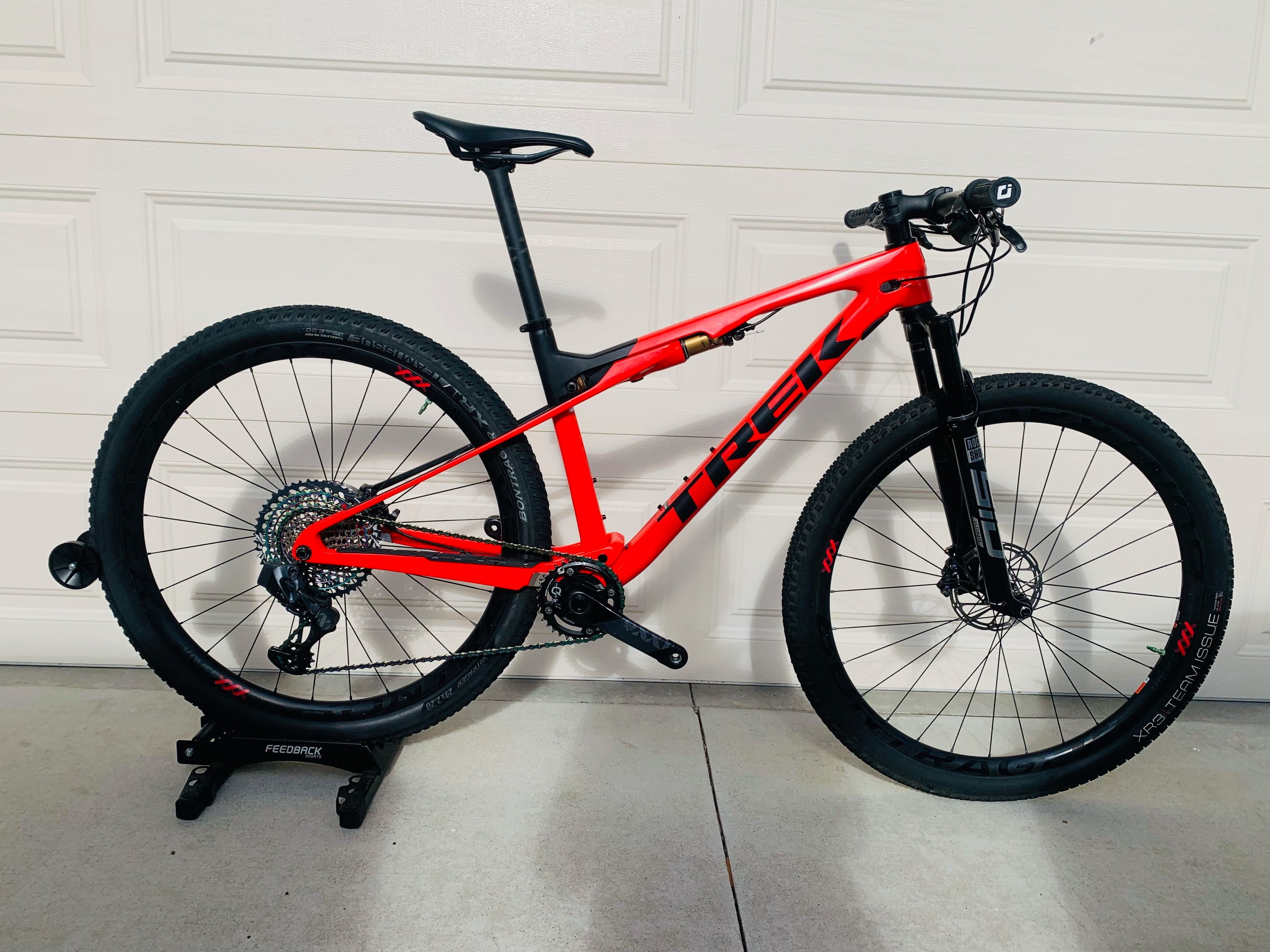 Trek supercaliber best sale 9.9 axs 2021