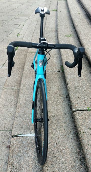 Używany Bianchi Infinito XE Rival AXS 2022 Road & Gravel — zdjęcie 5 z 12