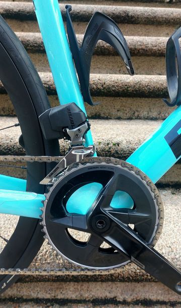Używany Bianchi Infinito XE Rival AXS 2022 Road & Gravel — zdjęcie 3 z 12