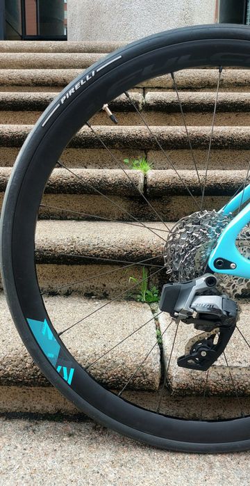 Używany Bianchi Infinito XE Rival AXS 2022 Road & Gravel — zdjęcie 11 z 12
