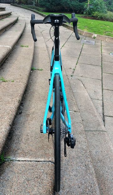 Używany Bianchi Infinito XE Rival AXS 2022 Road & Gravel — zdjęcie 6 z 12
