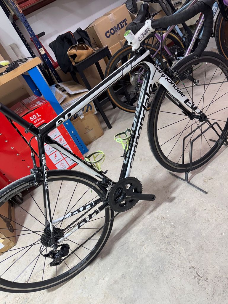 Used Cannondale Supersix EVO SST 2018 Road & Gravel, Weiß — image 6 of 7
