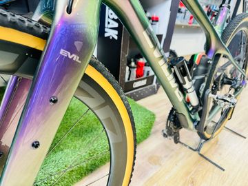 Used Evil CHAMOIS HAGAR 2021 Road & Gravel, Purple — image 4 of 8