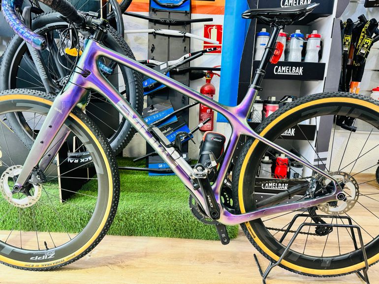 Evil CHAMOIS HAGAR 2021