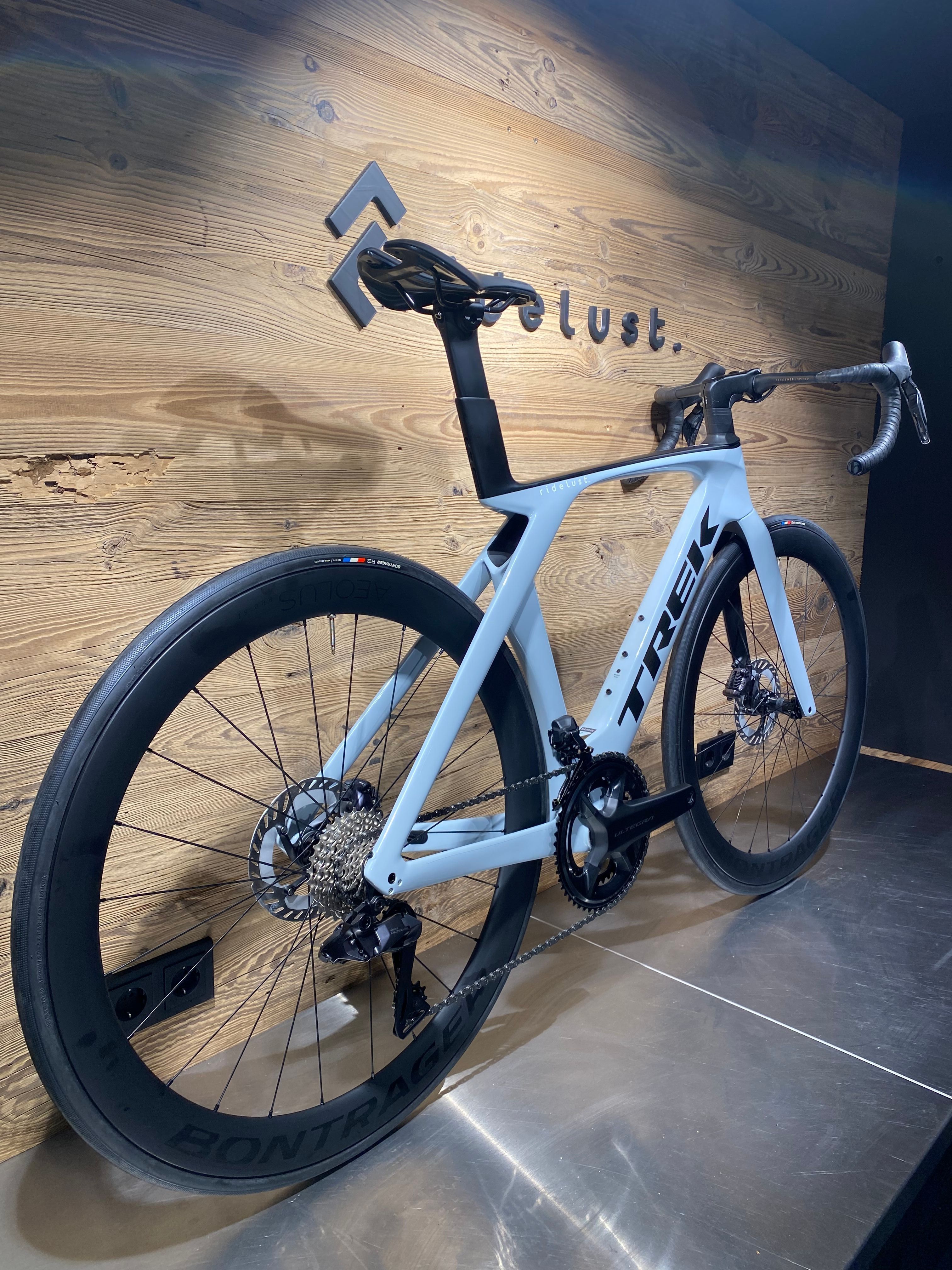 Trek madone sl 7 cheap disc 2019