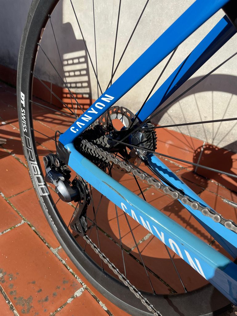 Used Canyon Aeroad CF SLX 8 Disc Di2 2020 Road & Gravel, Blue — image 17 of 21