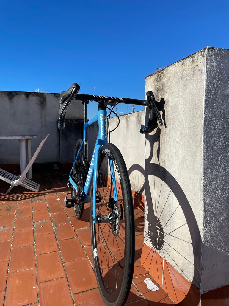 Used Canyon Aeroad CF SLX 8 Disc Di2 2020 Road & Gravel, Blue — image 4 of 21