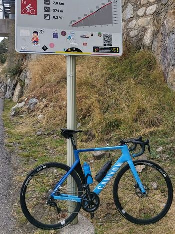 Used Canyon Aeroad CF SLX 8 Disc Di2 2020 Road & Gravel, Blue — image 3 of 21