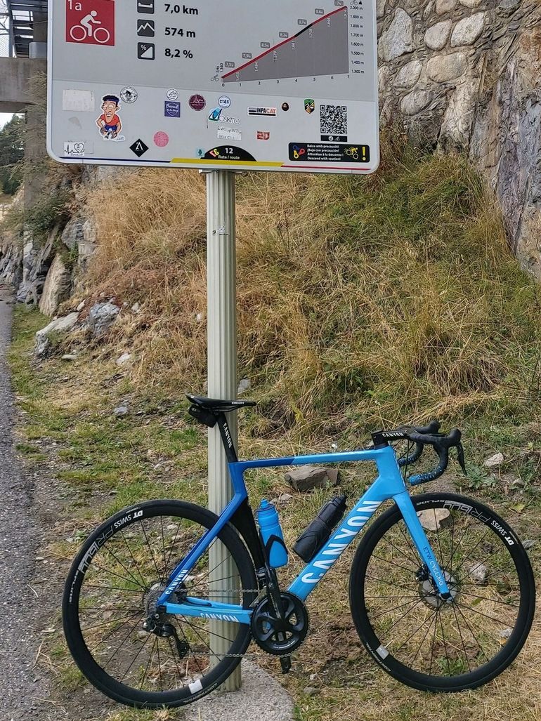 Used Canyon Aeroad CF SLX 8 Disc Di2 2020 Road & Gravel, Blue — image 3 of 21