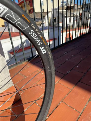 Used Canyon Aeroad CF SLX 8 Disc Di2 2020 Road & Gravel, Blue — image 15 of 21