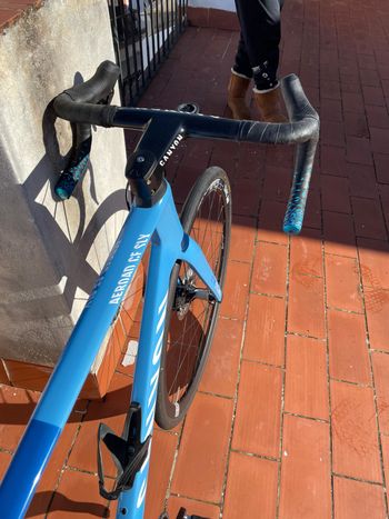 Used Canyon Aeroad CF SLX 8 Disc Di2 2020 Road & Gravel, Blue — image 14 of 21