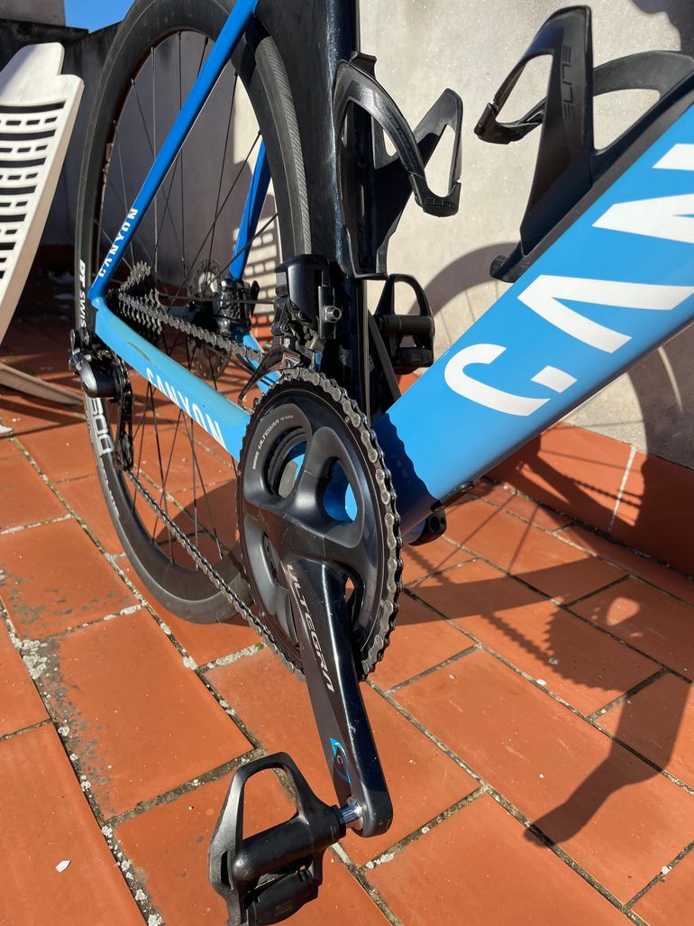 Used Canyon Aeroad CF SLX 8 Disc Di2 2020 Road & Gravel, Blue — image 16 of 21