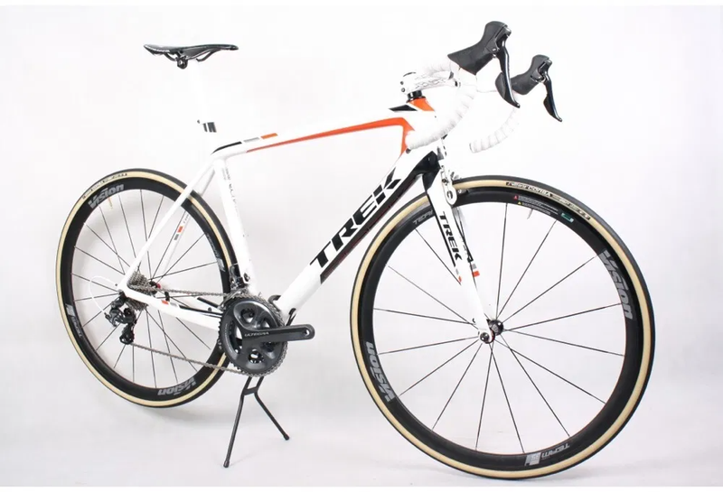 Used Trek Madone 7 Series H1 2013 Road & Gravel, White — image 2 of 8